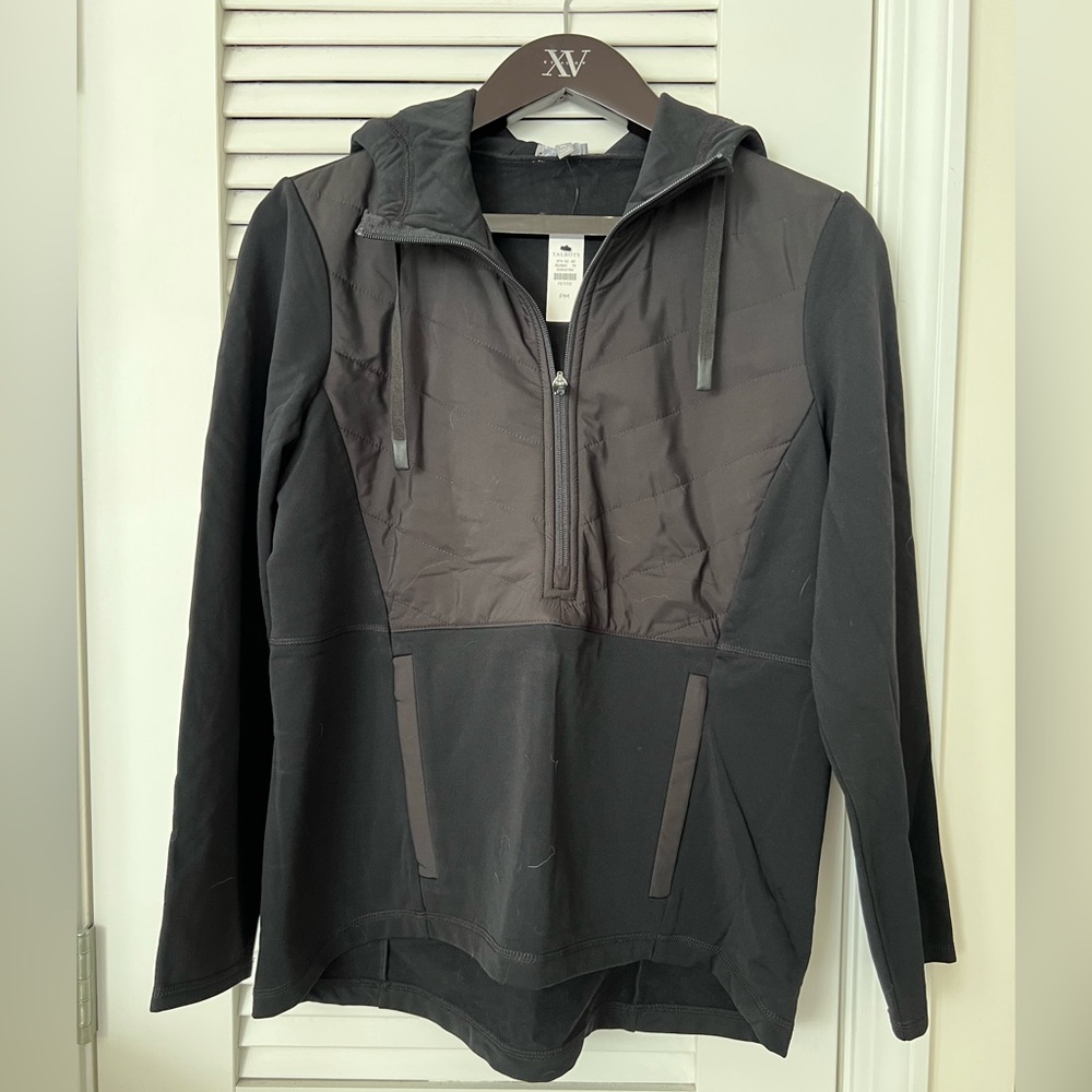 T by Talbots Pullover Hoodie NWT Medium Petite. Black